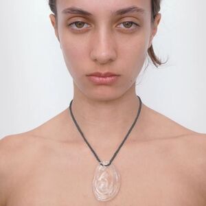 Gimaguas Clear Pendant Necklace